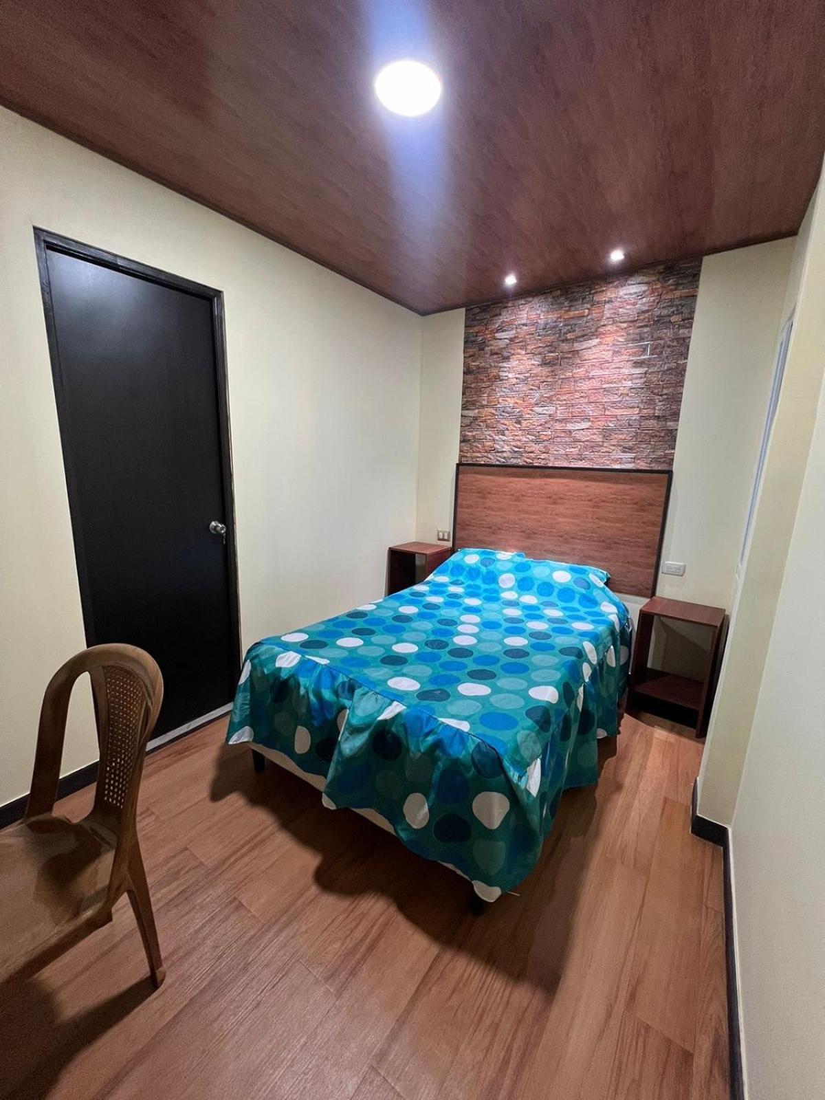C&M Exclusive Private Rooms Quetzaltenango Exteriör bild
